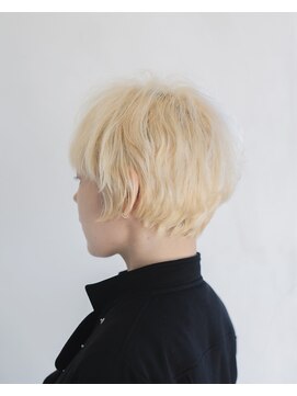 サロン マーニ(salon m ni) くせ毛ハイトーンベリーショート