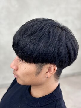 レヴィア(REVIA) メンズカット刈り上げツーブロック眉カットマッシュ