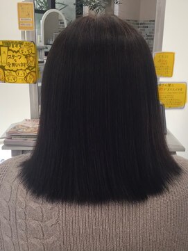 ベル(Bel) ミディアムボブ