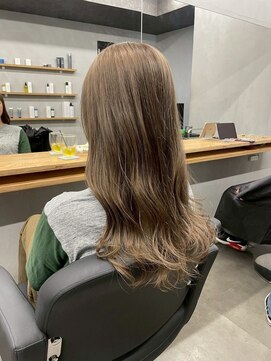 エヌ(N) アッシュベージュ