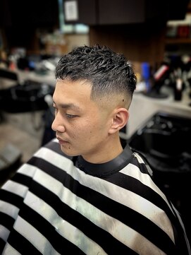 フジヤマバーバーショップ エビス(FUJIYAMA BARBER SHOP ebisu) スキンフェードクロップスタイルアイロンパーマ【ebisu】