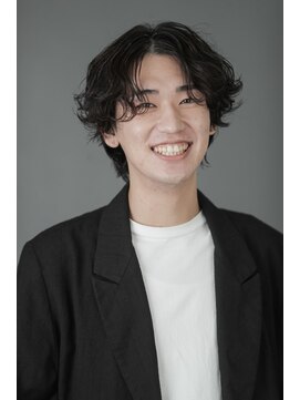 マッシュウルフミディアム波巻きスパイラルパーマ常田大人色気