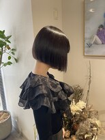 アンディアーモ サカエ(ANDIAMO SAKAE) 乾かすだけでまとまるミニマルボブ