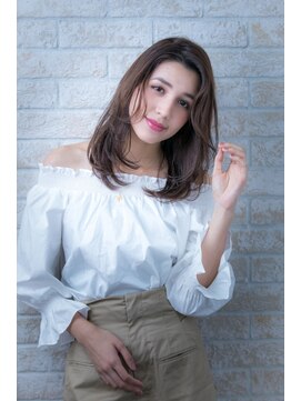 ヘアーアートシフォン 池袋西口店(Hair art chiffon) 厚めバングクラシカルワンレンフェザーロングセンターパート