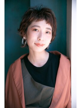 マウロア(MAULOA) 【Mauloa】オシャレ女子のウルフヘア ビタミンカラー ハイライト