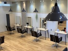 アグ ヘアー アイナ いわき2号店(Agu hair aina)