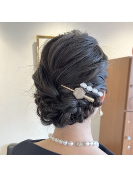 アルマヘアー(Alma hair by murasaki) ◎ねじりアップスタイル◎