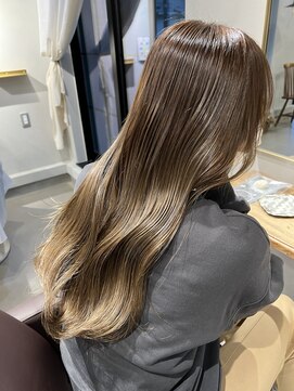 トイロ(toiro) ☆艶ハイライトベージュ『木更津駅』