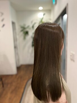 クッキー ヘアーアンドメイク(COOKIE Hair&Make) 【COOKIE】艶髪ストレート×オリーブ