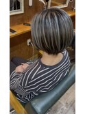 ショートボブブリーチカラーバレイヤージュ