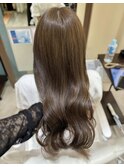 柔らかいオリーブベージュ