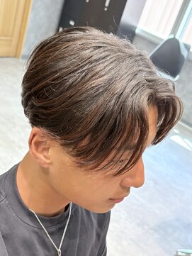 フォンド 津田沼(fond.) 韓国シャドウパーマ/スパイキーショート/ブルーブラック/津田沼