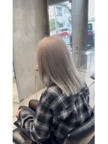 シーン(SINN.)&nbsp;White color