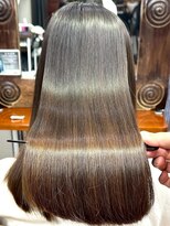 ハーシーバイアポロ 相模大野(HERSHE by apollo)&nbsp;x髪質改善/ホワイトグレージュ/レイヤーカット/チェリーブラウン