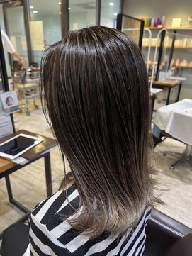 西宮/髪質改善/ハイライト/インナーカラー/白髪ぼかし