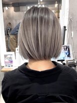 シェルヴ(XELVE)&nbsp;ハイライトバレイヤージュボブミルクティーケアブリーチ