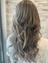 トータルビューティサロン シェリ(total beauty salon cheri)&nbsp;ハイトーンデザインカラー×グレージュ