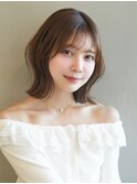 外ハネで映えるミディアムレイヤー*