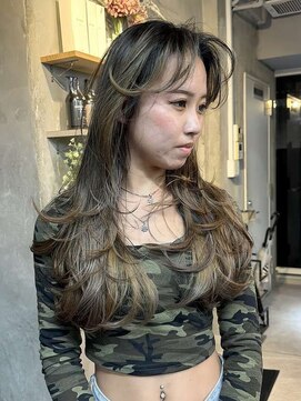 フォート(FORT) 海外風バレイヤージュ/バタフライレイヤーカット/ハッシュカット