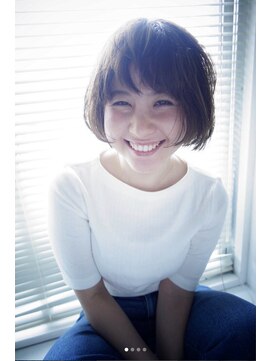 アトリエ エス atelier es HAIRDESIGN ナチュラルボブ/ふんわりショート/ショートボブ/ミニボブ/透明感