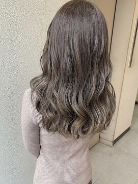リーフェ バイアルティナ(Rife by artina) ラテカラー×アイスヘーゼルナッツ【Rife海老名】