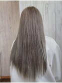 ベージュ×グレー
