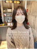 オリーブブラウン
