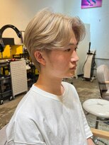 ノラ ヘアーサロン(NORA HAIR SALON) 【石山】ハイトーンセンターパートウルフ