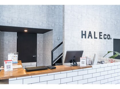 ザ ハレ 学南町店(THE HALE'S)の写真