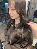 ラレイ ハラジュク(Lalei harajuku)&nbsp;【白石】オリーブグレージュ赤み消しカラー原宿明治神宮前学割