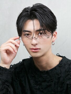 ザ サードヘアー 津田沼 (THE 3rd HAIR) ニュアンスパーマ　センターパート