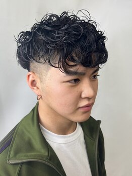 サラ 新宮店(SARA)の写真/【新宮中央駅より車で3分】圧倒的技術×センスでメンズカットもキマる◇韓国風/マッシュ/センターパート