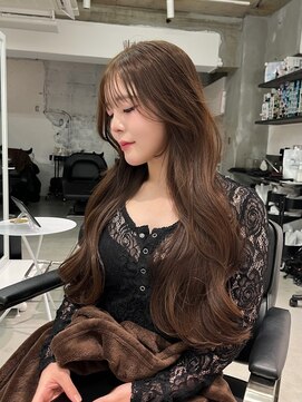 ヨーク(YOKE) ロングレイヤーフェイスレイヤー上品な韓国ヘア韓国風巻き艶髪