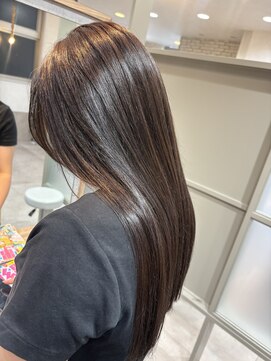 ソーエン バイ ヘッドライト 九大学研都市店(soen by HEADLIGHT) 艶ブラウン×フローディアトリートメント