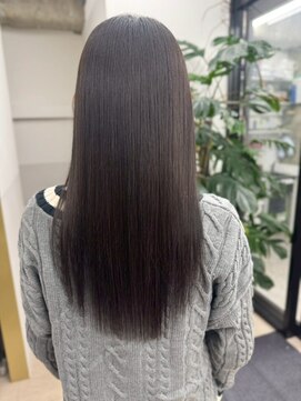 ロウ 町田(ROW) 働く大人女性の為のカット×カラー【ROW町田】