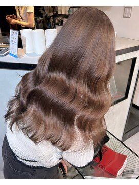 melt.tokyo【メルトトウキョウ】【4月中旬NEW OPEN(予定)】 インナーカラー/トリートメント/デザインカラー/ペールピンク