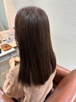 リーク(LEEK)&nbsp;ツヤ感×レイヤーで軽やかなロングヘア(白髪染め)