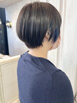 キャアリー(Caary)&nbsp;福山市美容室Caaryブリーチありブルーインナカラーショートヘア