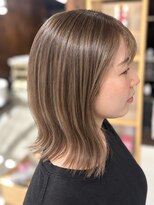 オヴィ(Ovi)&nbsp;透明感ミルクティーグレージュ×ミディアム