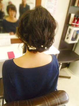 ヘアセットサロンエッジ(Edge) 結婚式およばれウエーブアップ