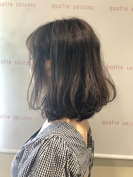 キャトルセゾン(quatre saisons) ブラウングレージュロブ