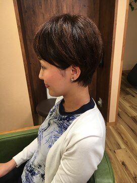 ピッカヘアーデザイン(PICKA hair-design) 癖毛さんの耳だしハンサムショート☆