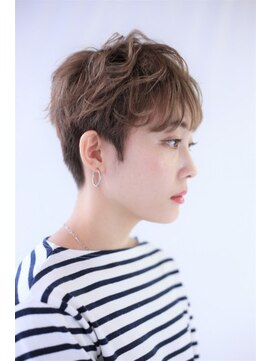 ヘアーアンドメイク アズール 志木店(Hair&Make Azur) 【Azur志木店】動きが出る大人めショート