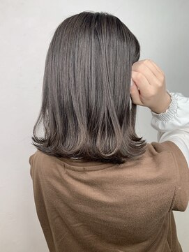 アンダーバーホワイト 堺東店(_WHITE) ベージュグレー,色持ち１ヶ月,ブリーチなし／髪質改善