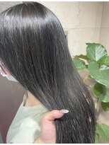 リーオオサカ(Lee Osaka)&nbsp;【Lee大阪店】透明感のある暗髪カラー/新出奈津樹