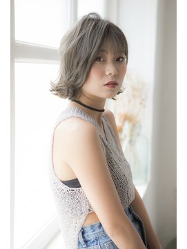 ミエル ヘア 新宿(miel hair) 〈mielhair新宿〉グレージュ 外はねボブ