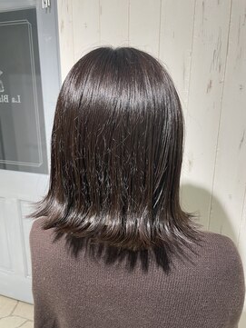 アンド ラ ブランシュ(&.La Blanche) 縮毛矯正/ストレート/くすみブルー/テラコッタ/大宮/外はねボブ