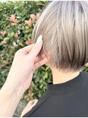 アッシュベージュ/丸みショート