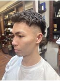 MEN'Sツーブロックミドルフェードゆるふわパーマ