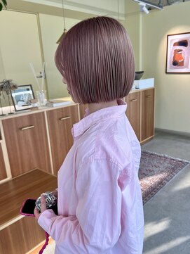 ロジェ(loje) ボブヘア/切りっぱなしボブ/チェリーブラウン